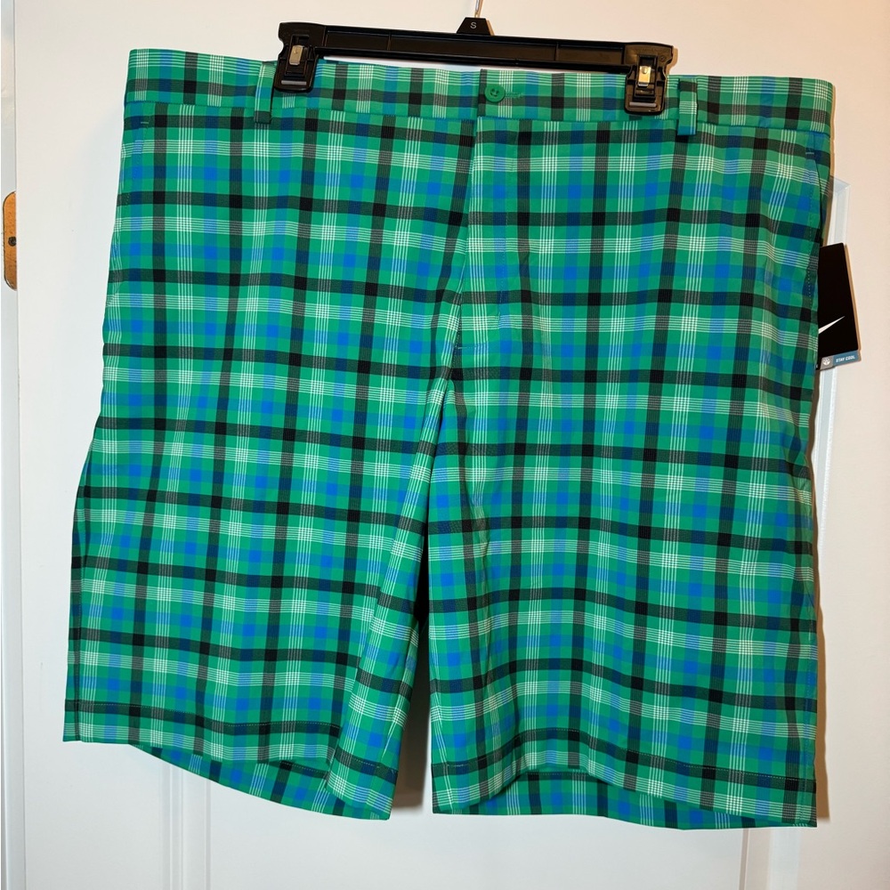 NWT Nike Men's Blue and Green Plaid Golf Shorts Sz 42